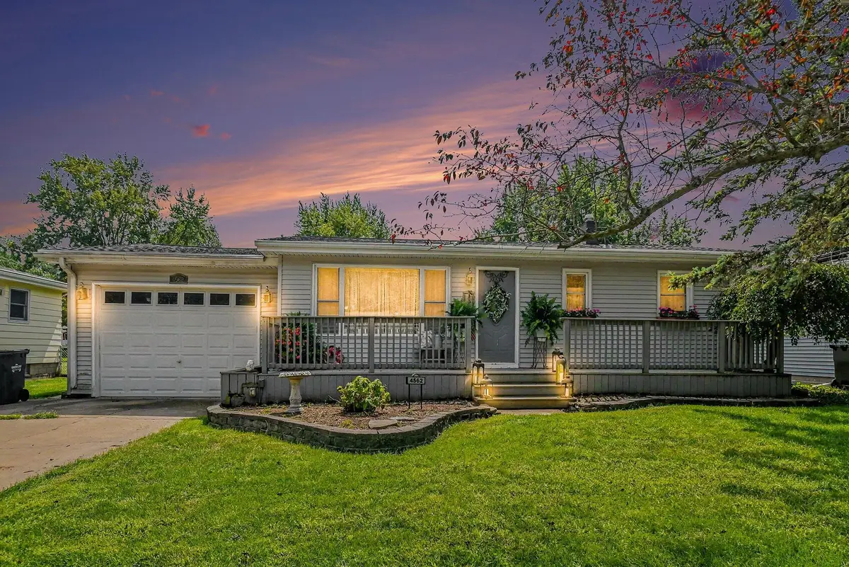 4562 Vista Drive, Bridgman, MI 49106 - #1