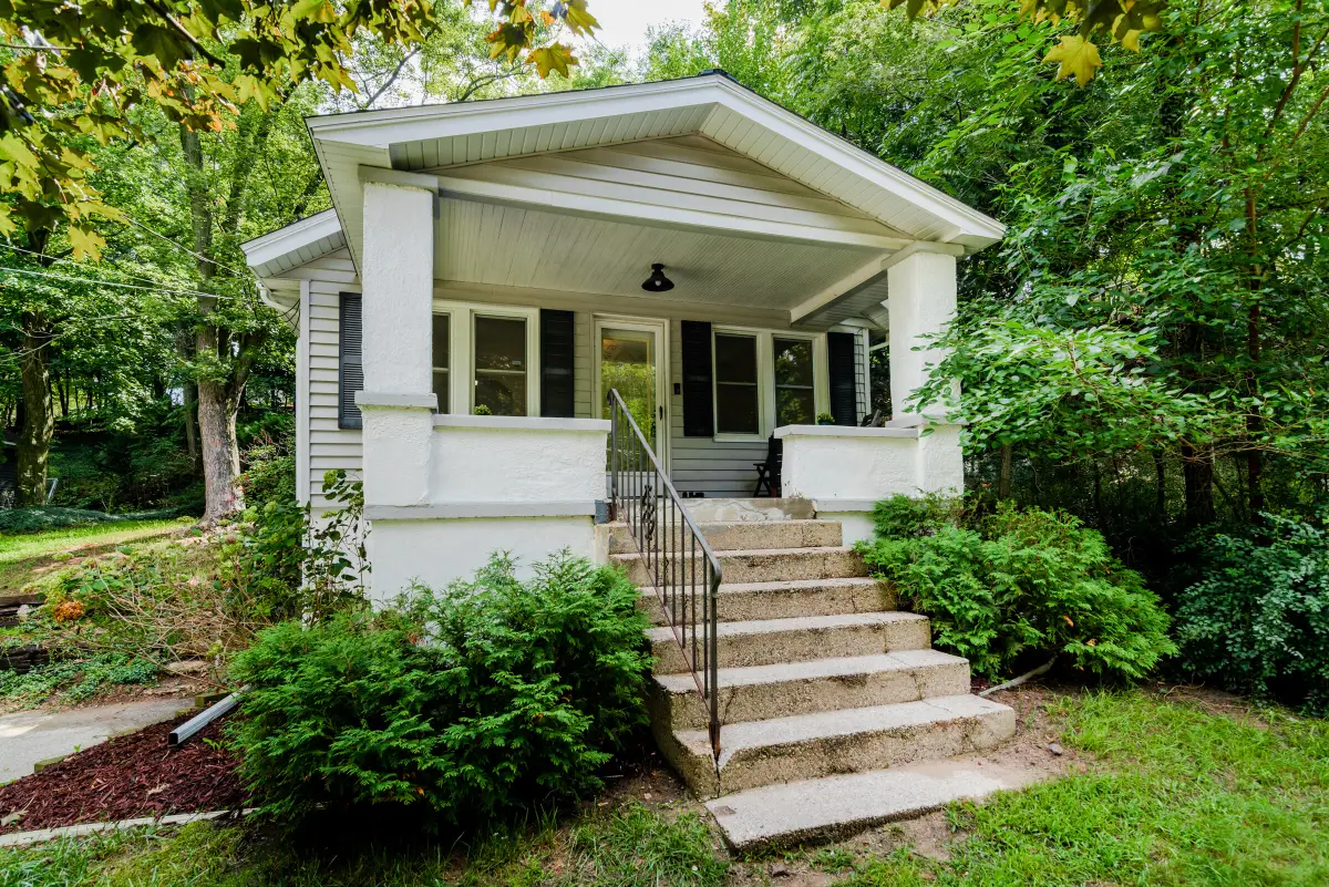 1054 Haines Street Nw, Grand Rapids, MI 49504 - #1