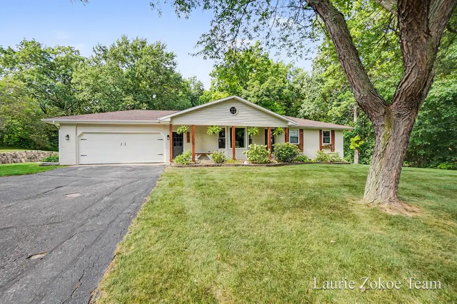 7613 Leonard Street, Coopersville, MI 49404 - #2