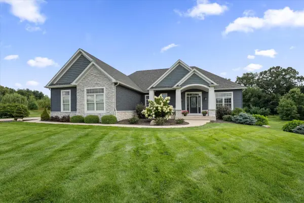 71403 Kestrel Drive, Niles, MI 49120
