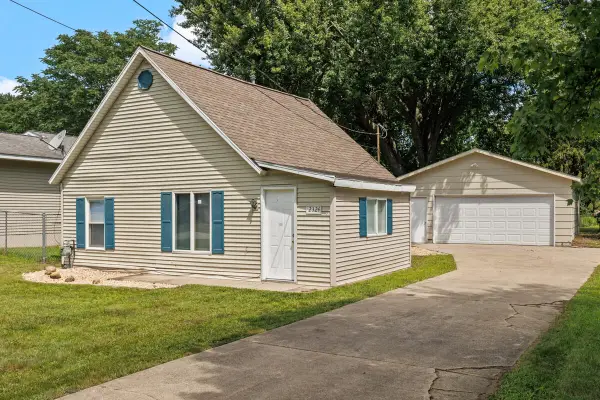 2324 Hughes Avenue, Norton Shores, MI 49441