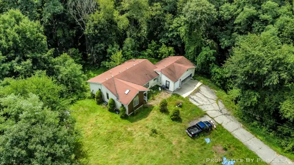 9284 Pine Island Drive Ne, Sparta, MI 49345