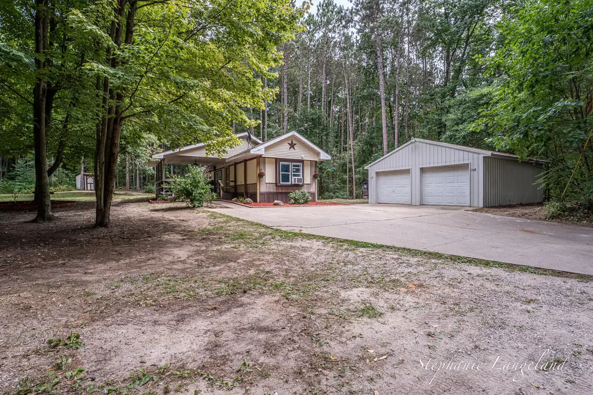 7972 S 192nd Avenue, Holton, MI 49425 - #1