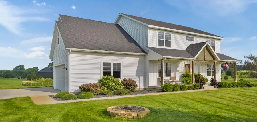 2429 16th Avenue Sw, Hudsonville, MI 49426 - #2