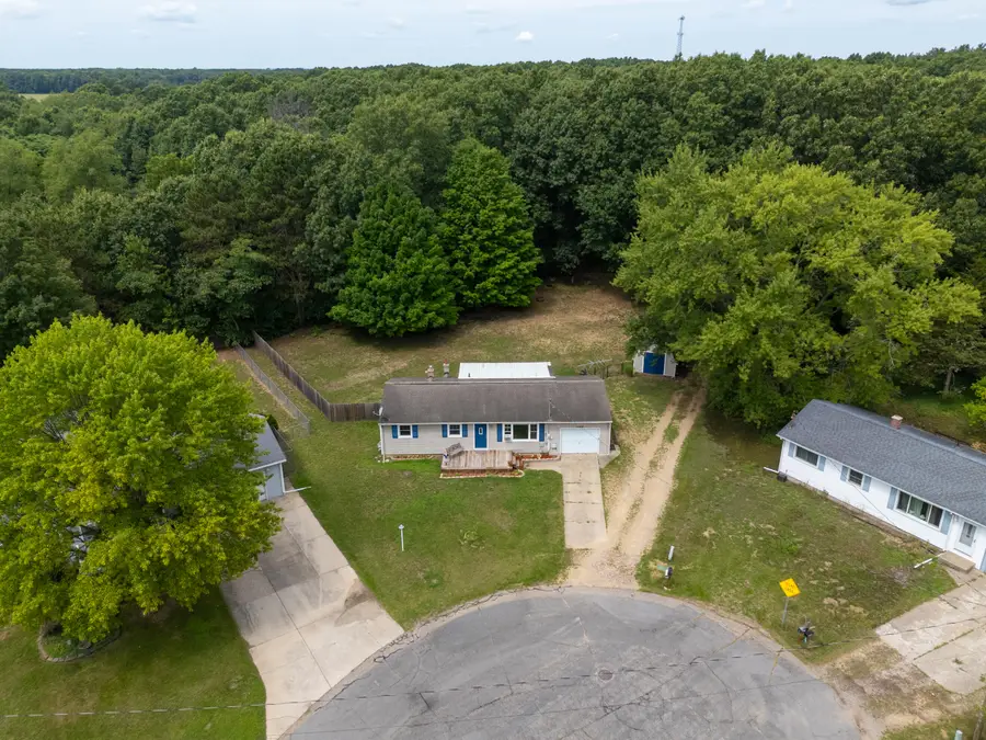 55478 Giddings Court, Mattawan, MI 49071 - #2