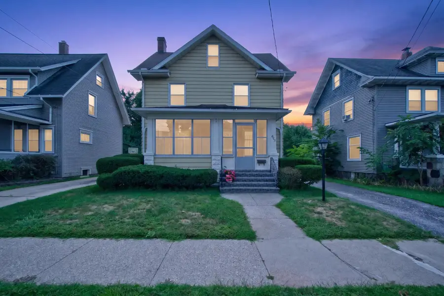 605 Harwood Street, Jackson, MI 49203 - #2