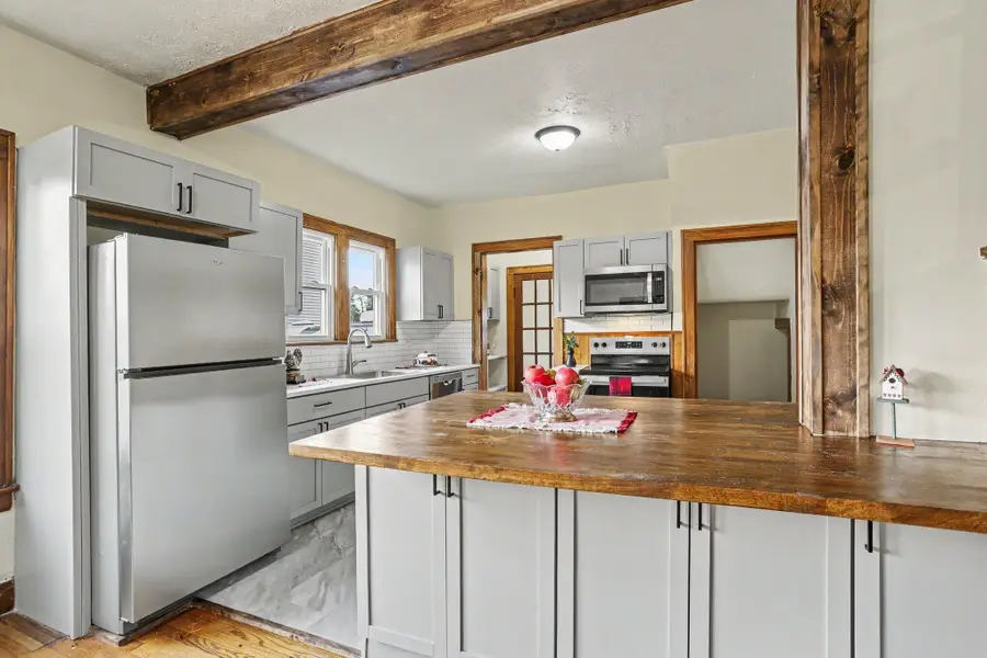 602 Rynearson Street, Buchanan, MI 49107 - #3