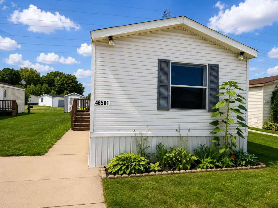 46561 Beau Jardin Drive, Macomb, MI 48044 - #2