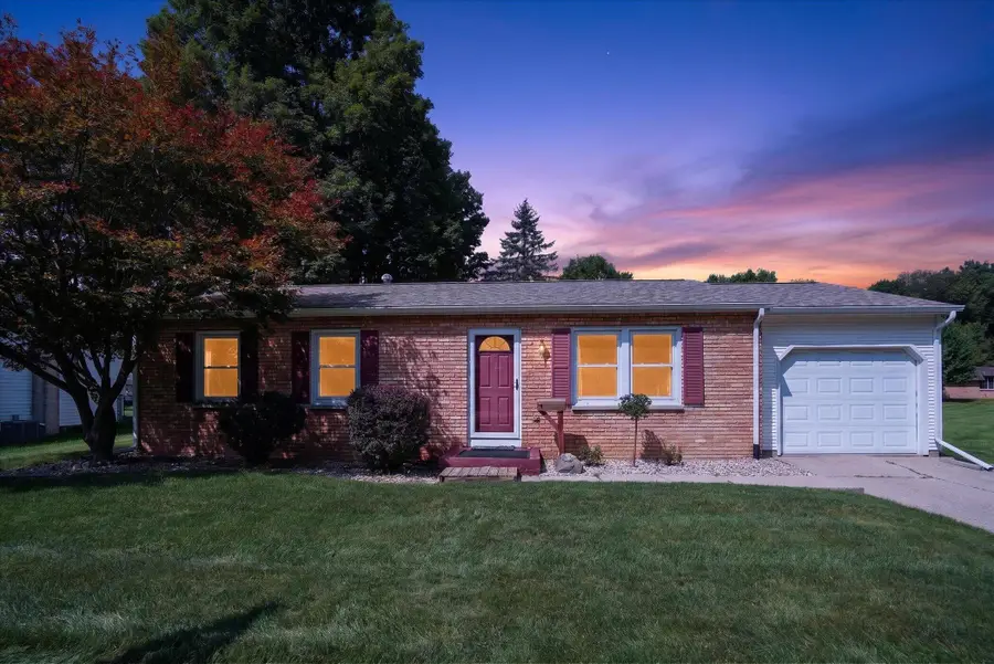 565 N Madison Street, Marshall, MI 49068 - #2
