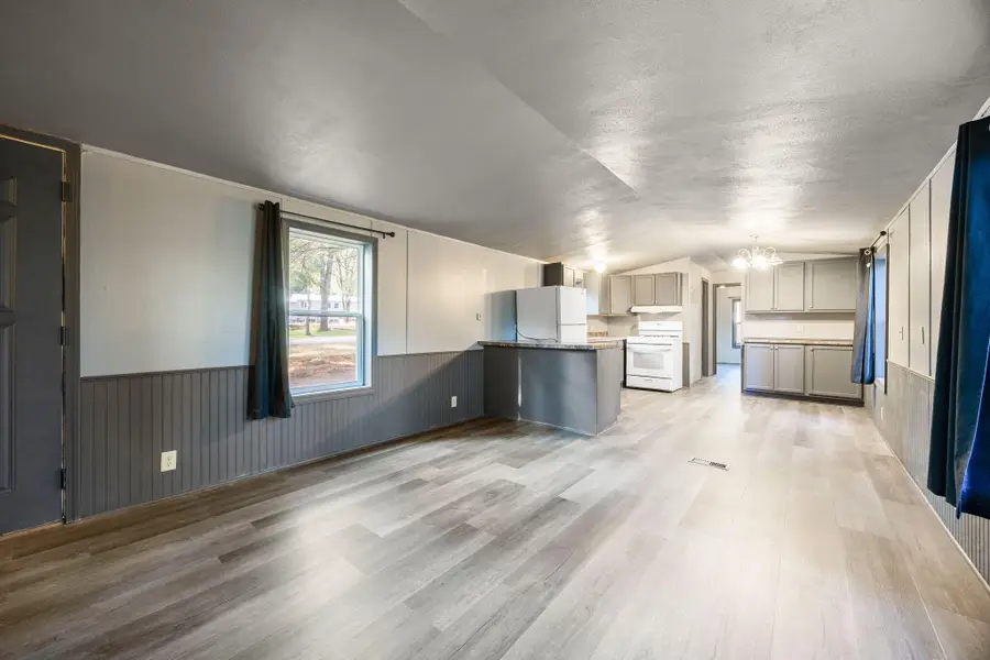 8401 Independence Avenue, Cadillac, MI 49601 - #3