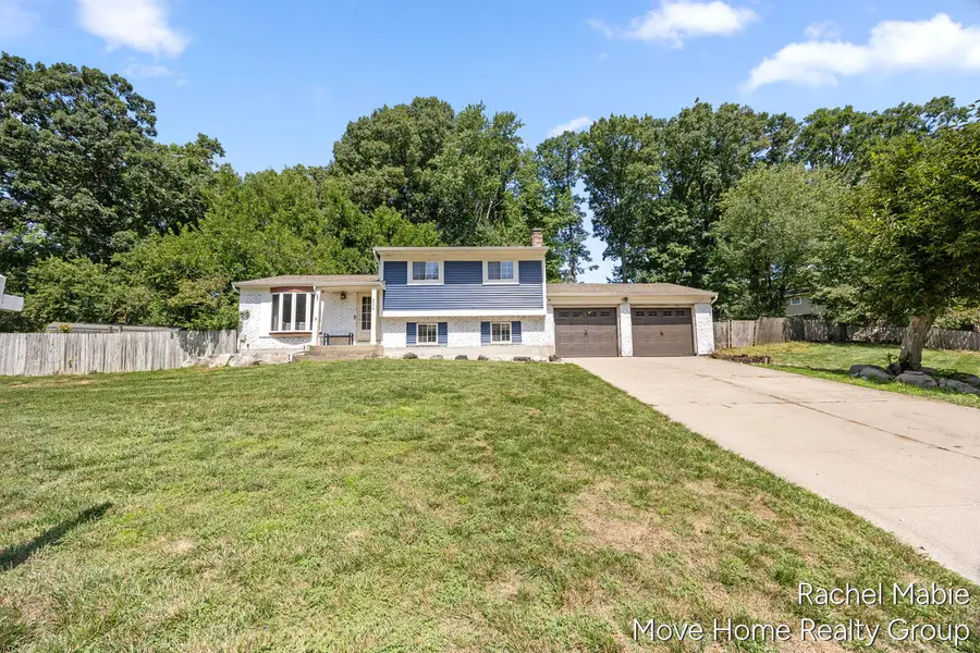 4774 Brookgate Drive Nw, Comstock Park, MI 49321 - #3