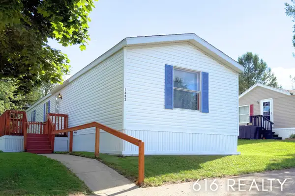 1382 Beaver Dam Drive Ne, Belmont, MI 49306