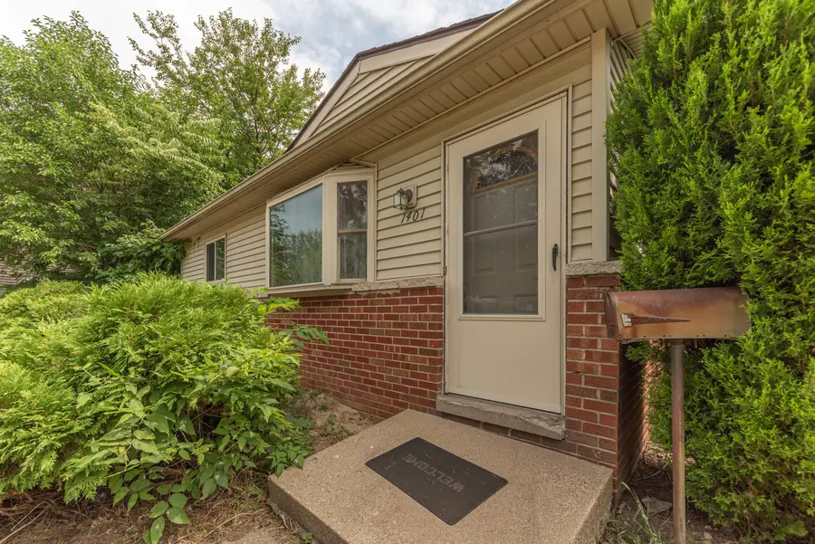 1401 Glengrove Avenue, Ypsilanti, MI 48198 - #3