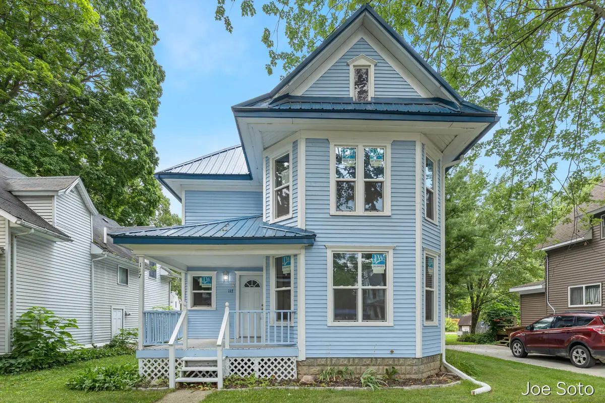 117 E Wright Avenue, Shepherd, MI 48883 - #1
