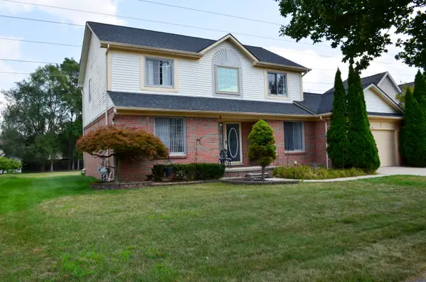 7686 Cherrywood Drive, Westland, MI 48185