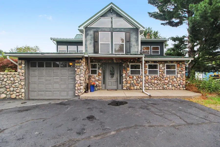 123 S Freer Road, Chelsea, MI 48118 - #2