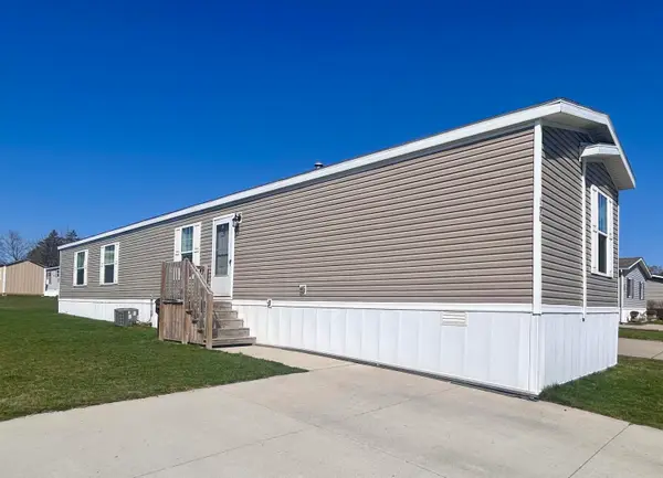 2835 S Wagner Road #196, Ann Arbor, MI 48103