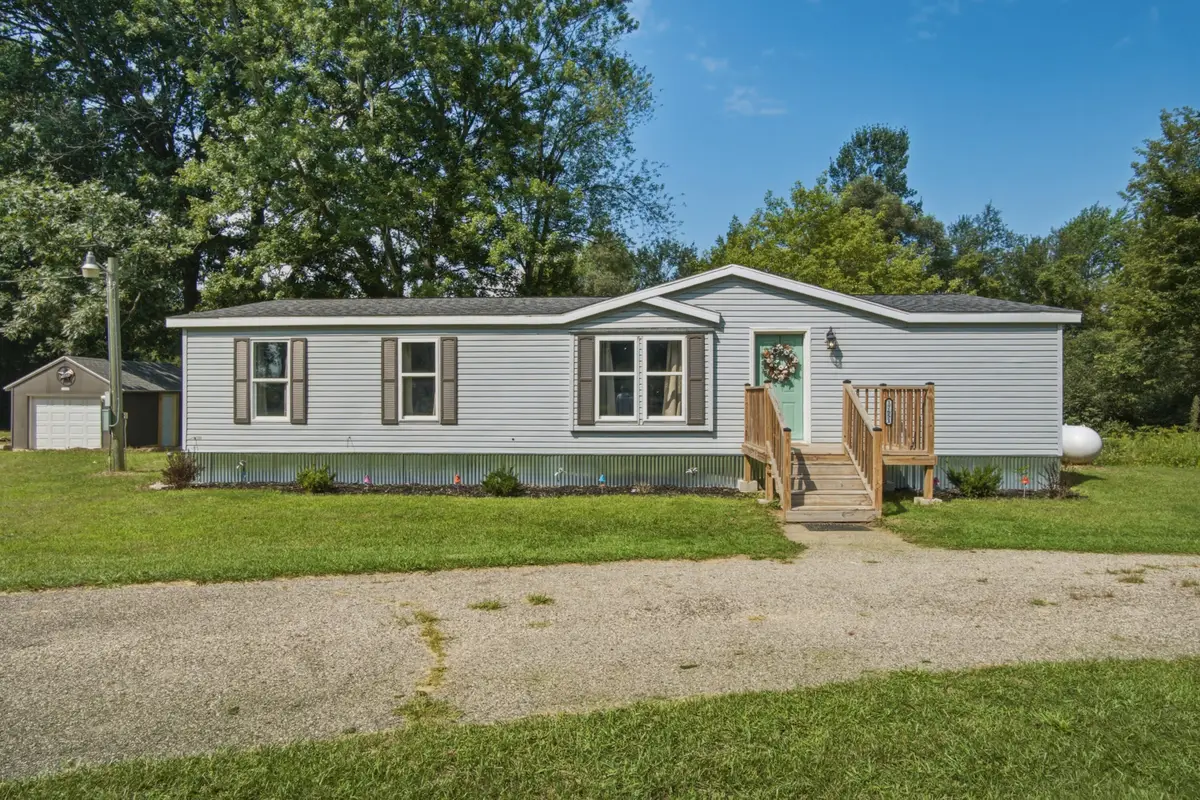 17651 Ritchie Avenue Ne, Sand Lake, MI 49343 - #1