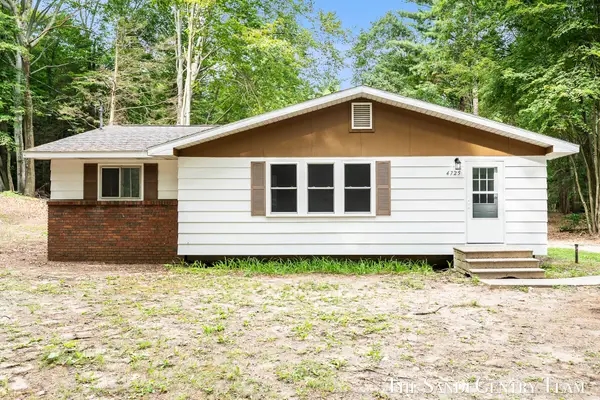 4725 Orshal Road, Whitehall, MI 49461