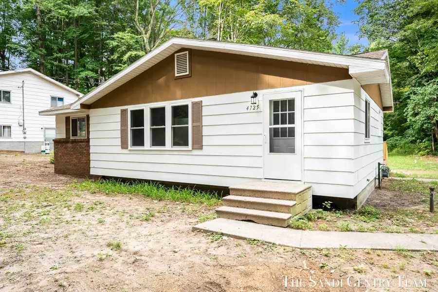 4725 Orshal Road, Whitehall, MI 49461 - #3