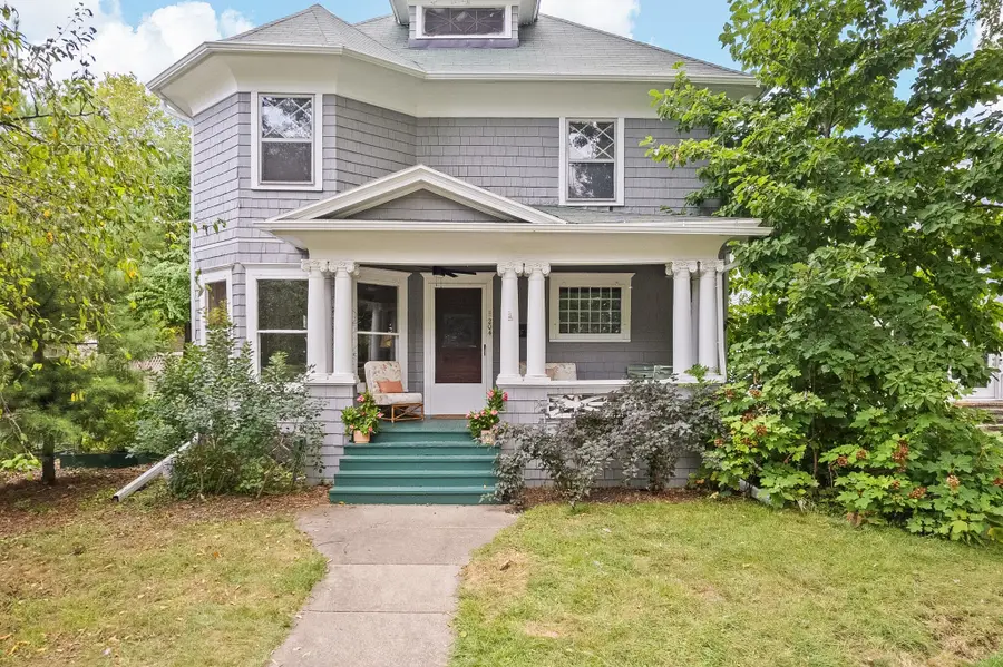 204 Edgewood Street, Jackson, MI 49201 - #2