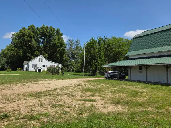 30369 M 40, Paw Paw, MI 49079