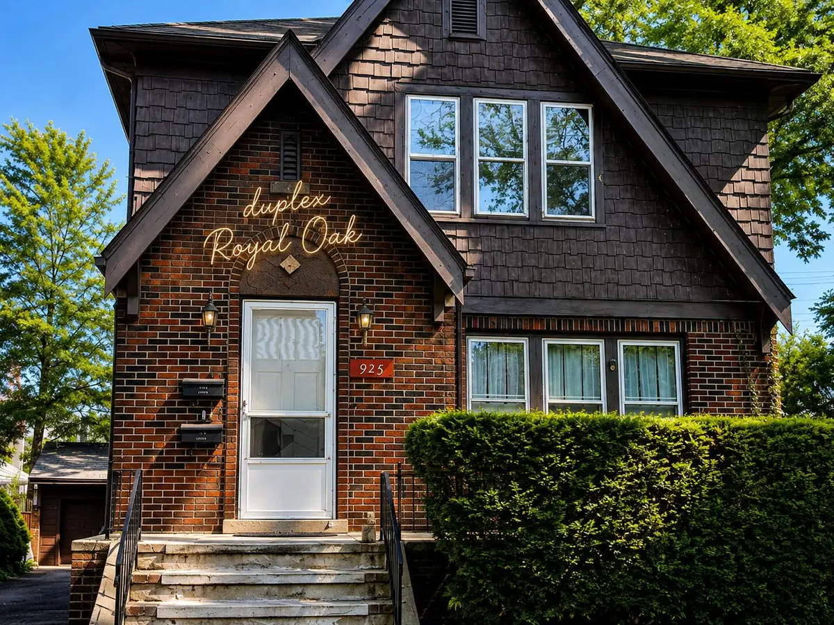 925 E 2nd Street, Royal Oak, MI 48067 - #1