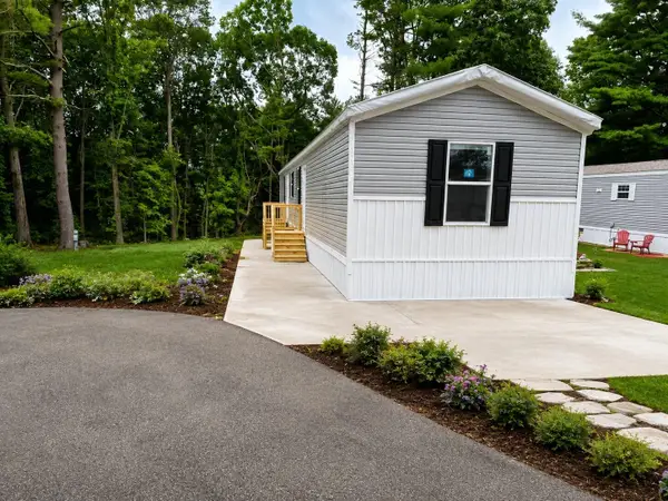770 129th Avenue #16, Shelbyville, MI 49344
