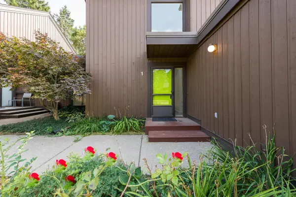 1 Westbury Court, Ann Arbor, MI 48105