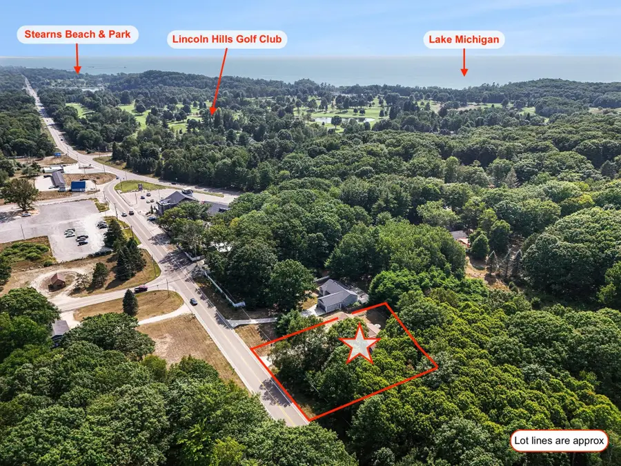 2047 N Lakeshore Drive, Ludington, MI 49431 - #2