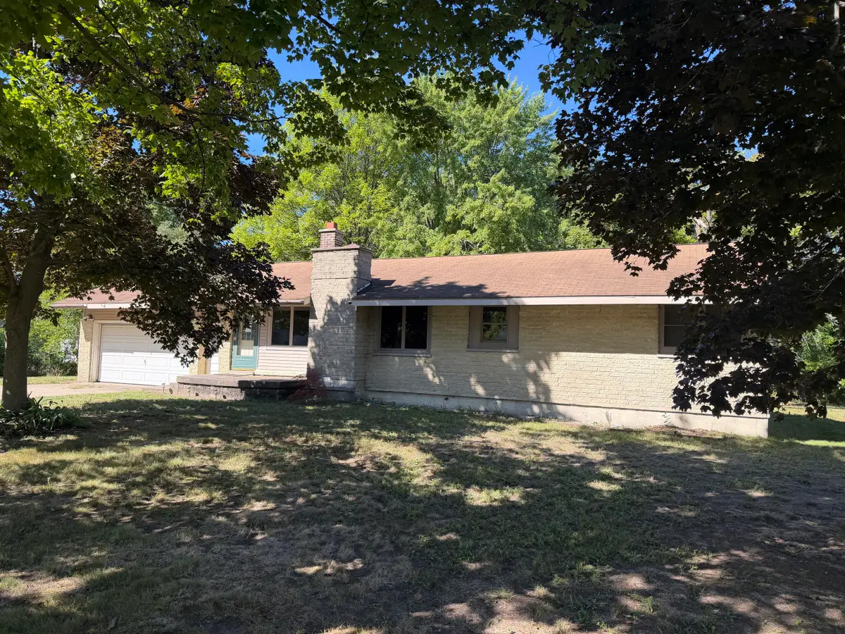 4879 Grand Street, Norton Shores, MI 49441 - #1
