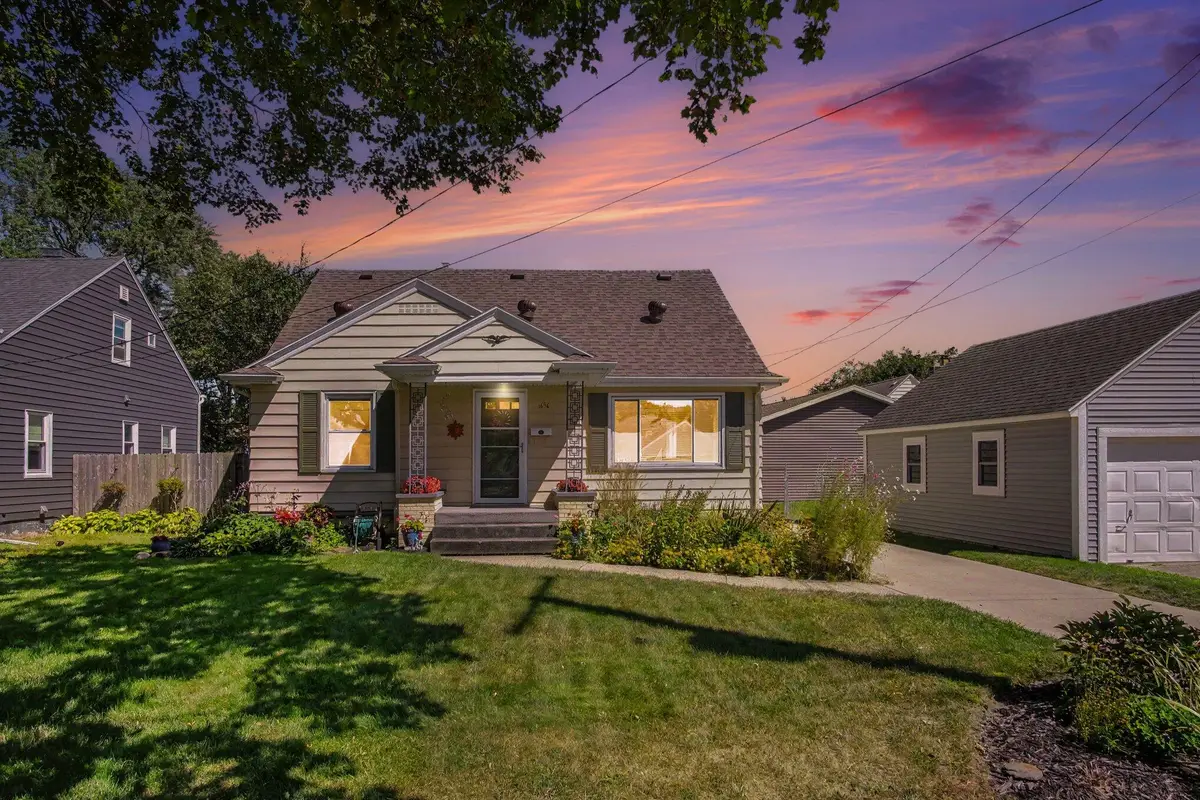 1656 Widdicomb Avenue Nw, Grand Rapids, MI 49504 - #1
