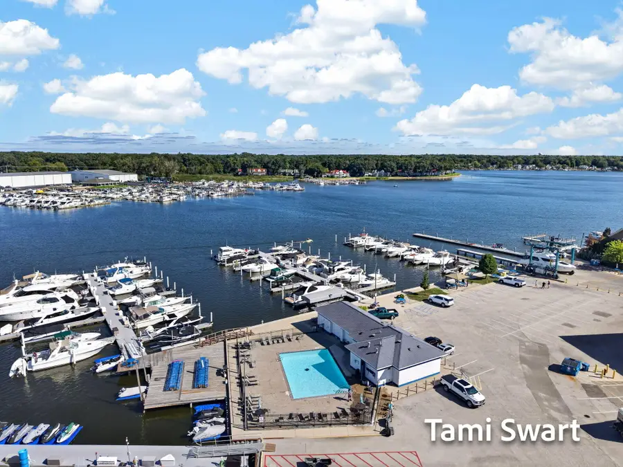 917 W Savidge Street #16, Spring Lake, MI 49456 - #3