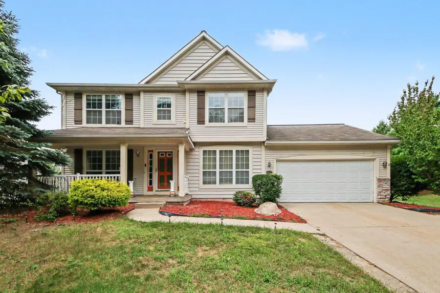 6627 Winter Creek Road, Norton Shores, MI 49444 - #2