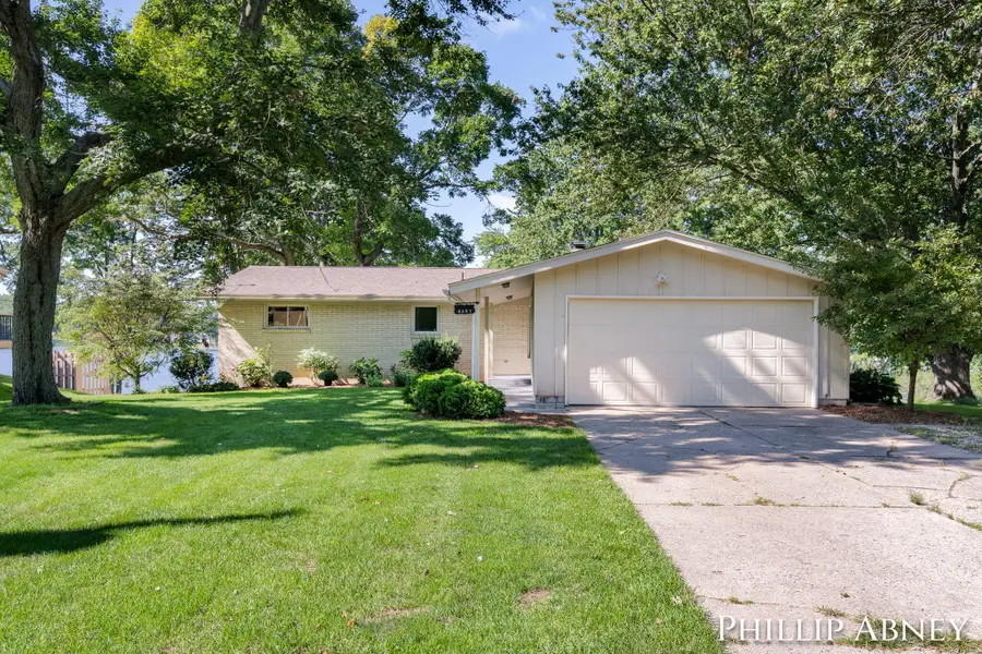 8391 Cowan Lake Drive Ne, Rockford, MI 49341 - #2
