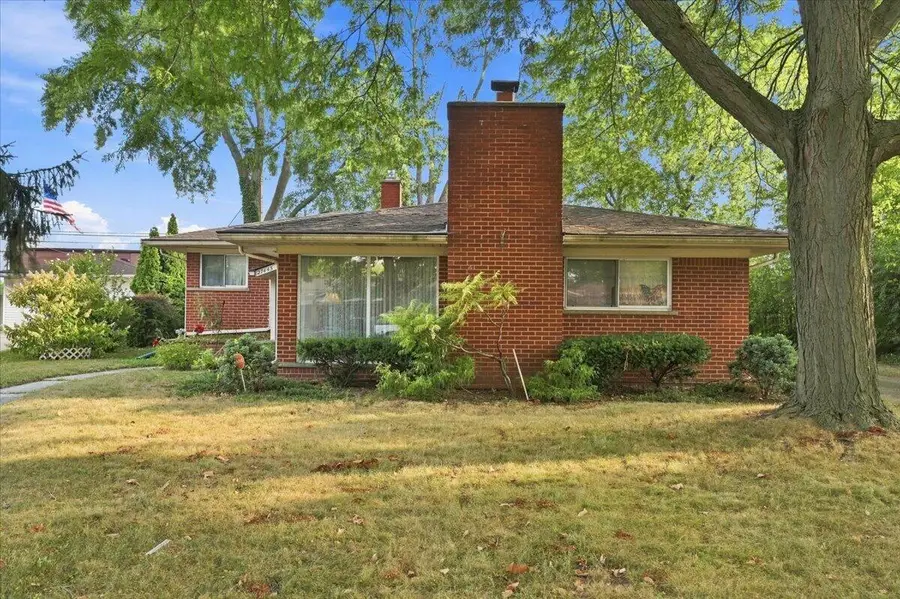 27445 Buckingham Street, Livonia, MI 48154 - #3