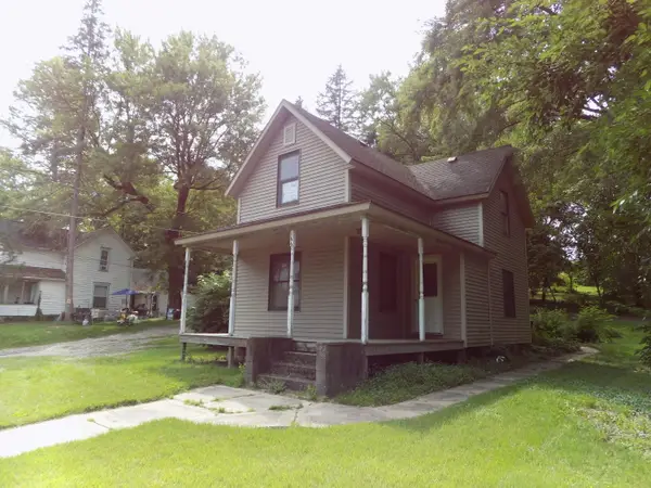 166 N West Street, Coloma, MI 49038