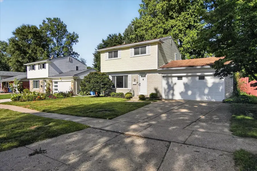 8899 Nottingham Drive, Ypsilanti, MI 48198 - #3