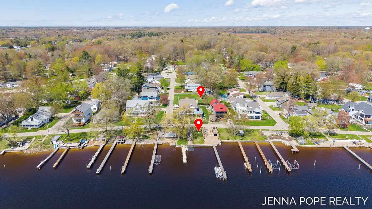 17542 Grand River Avenue, Spring Lake, MI 49456 - #1