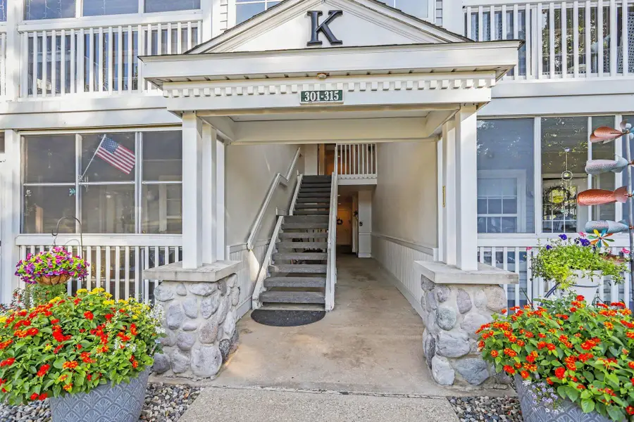 305 Westbrook Court, Marshall, MI 49068 - #2