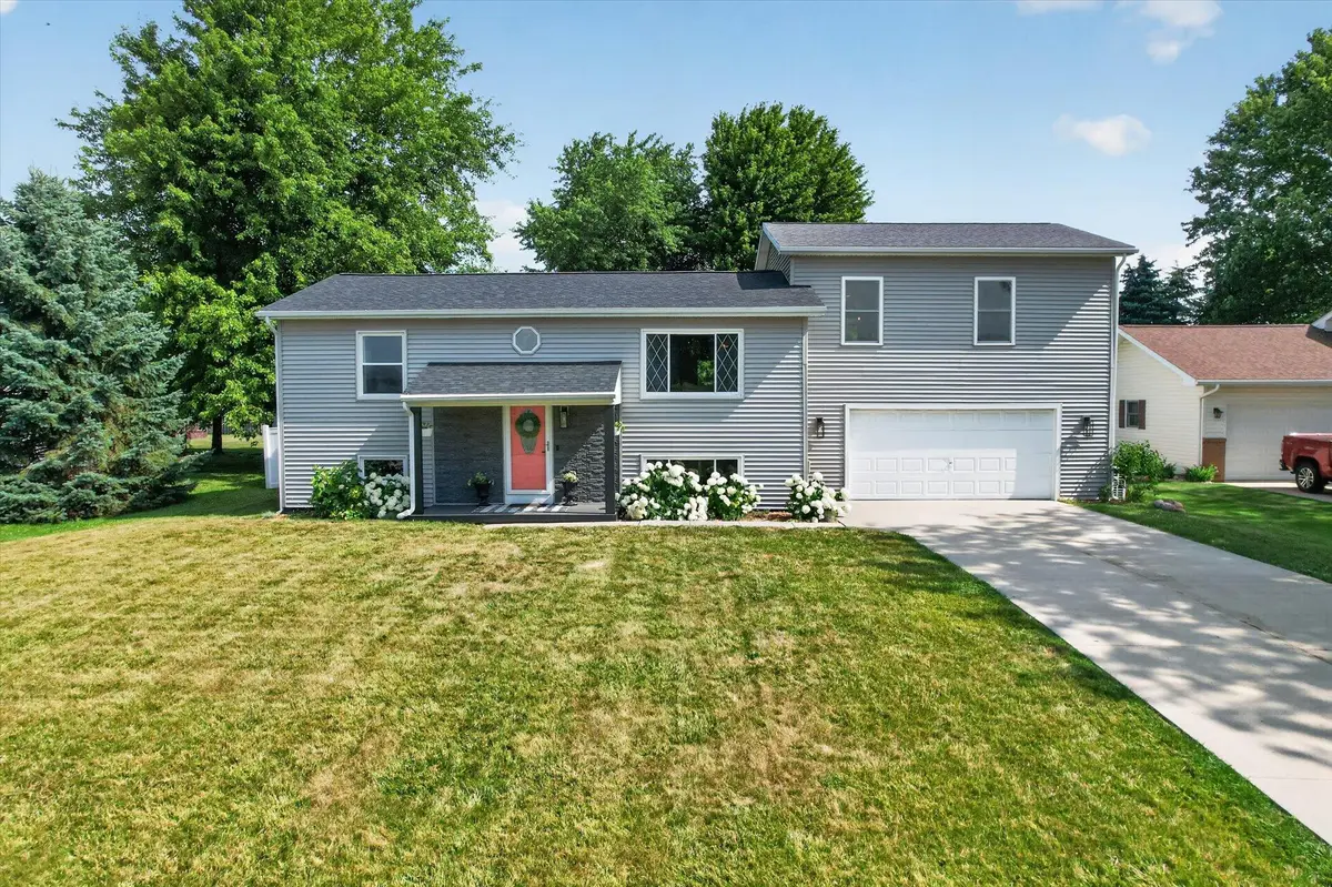438 South Street, Blissfield, MI 49228 - #1