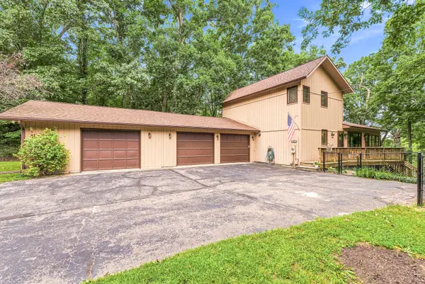 11008 Corey Lake Road, Three Rivers, MI 49093
