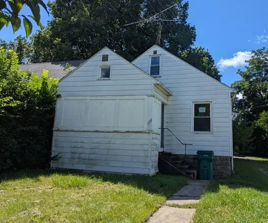 1527 Robertson Avenue, Lansing, MI 48915 - #1