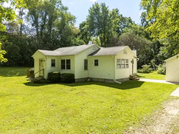 2465 W F Avenue, Kalamazoo, MI 49009