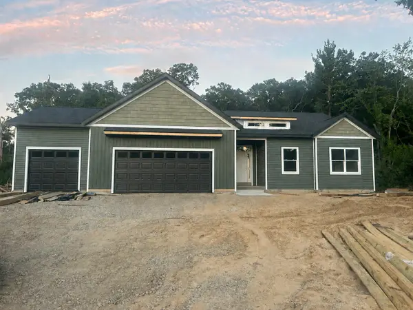 6226 English Avenue Ne, Comstock Park, MI 49321