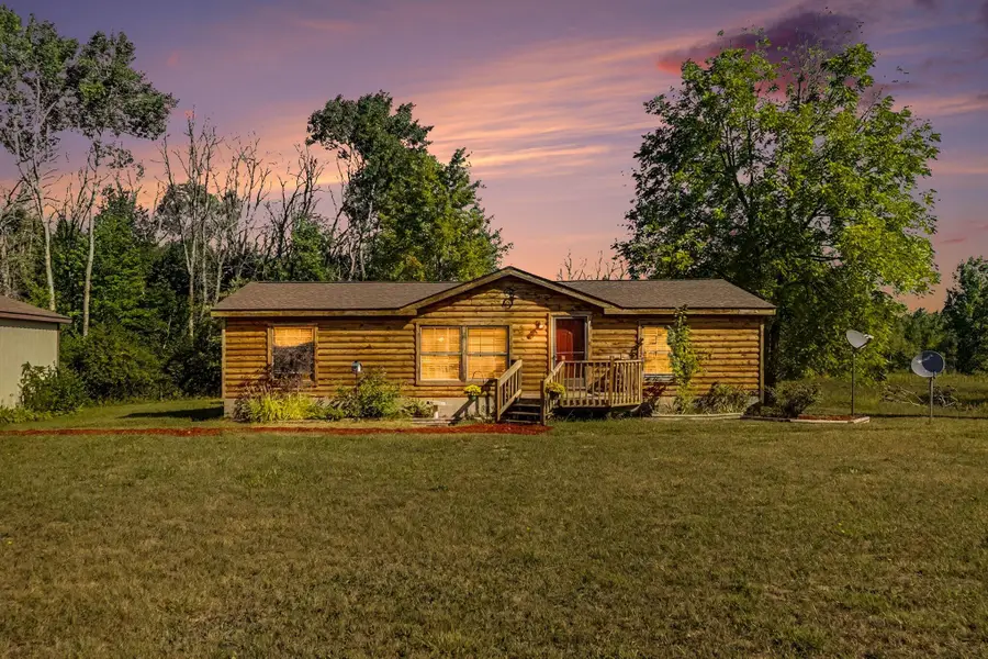 23410 Eisenhower Road, Newaygo, MI 49337 - #2