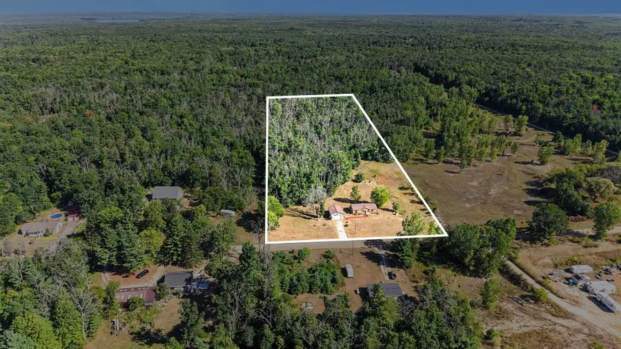 23410 Eisenhower Road, Newaygo, MI 49337 - #3
