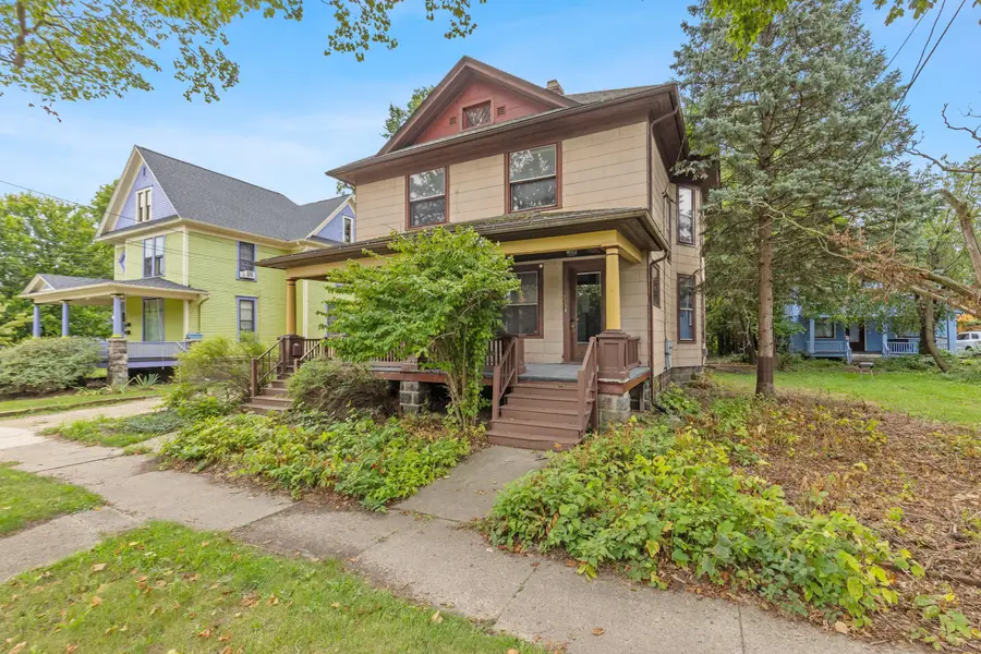 713 W Kalamazoo Avenue, Kalamazoo, MI 49007 - #2