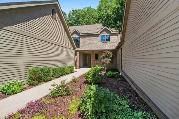 4608 Cottonwood Drive, Ann Arbor, MI 48108