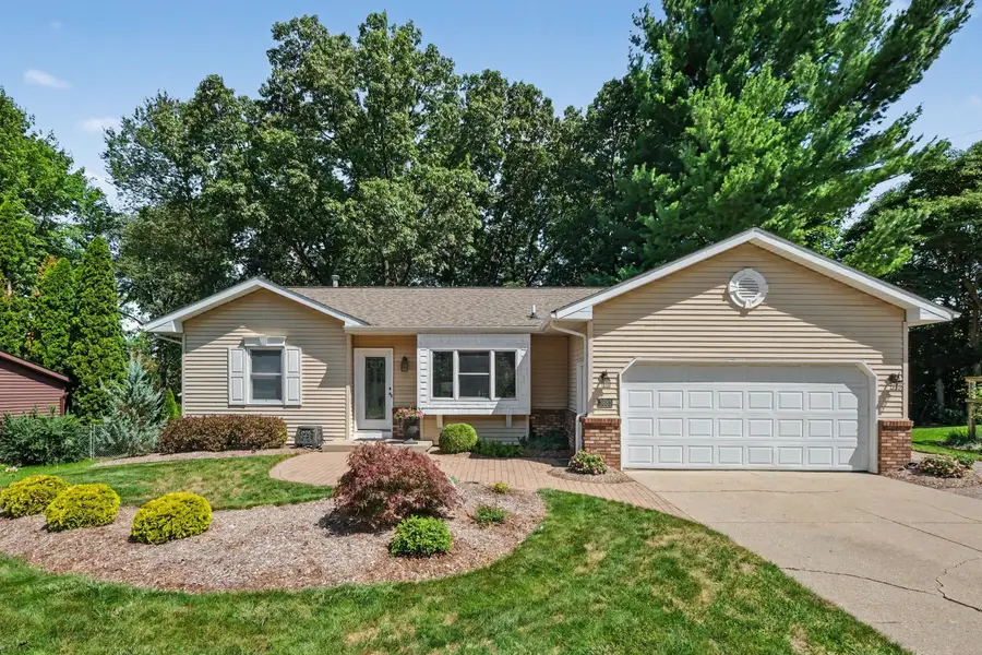 5880 Edajean Ridge Drive Ne, Comstock Park, MI 49321 - #2